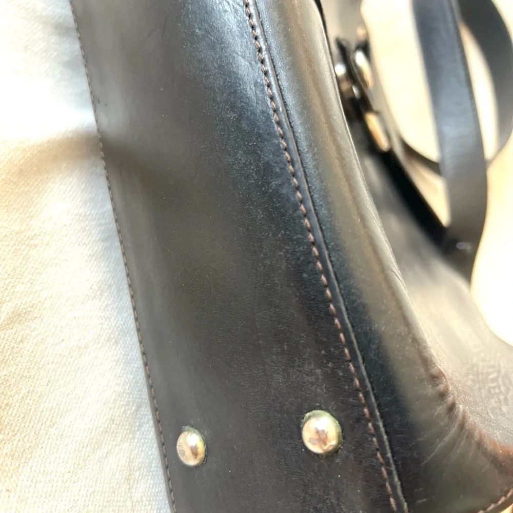 SOLD!!!
Vintage Dooney & Bourke Black Leather Shoulder Bag - Picture 8 of 8